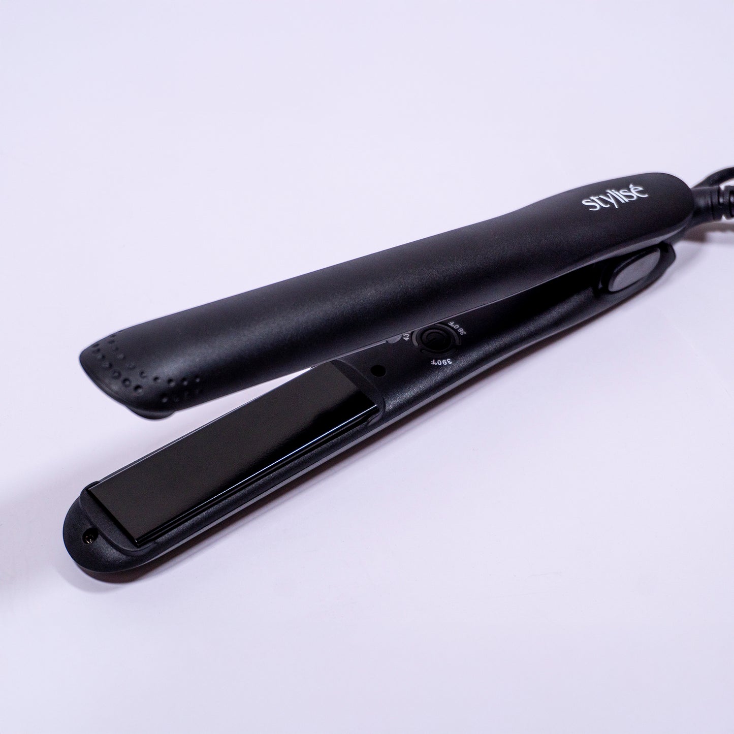 Kit Profesional Stylise Ferro Con 5 Puntas+plancha 6 en 1 Color Negro