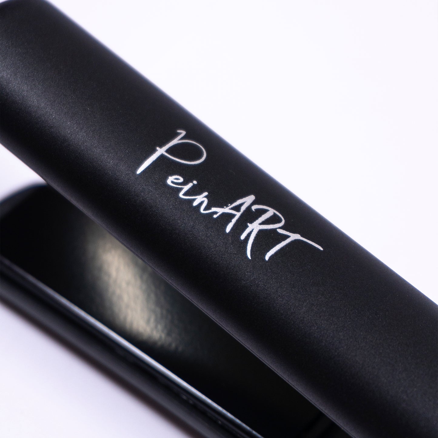 Plancha Profesional Peinart Modelo BWT-B54 Negro
